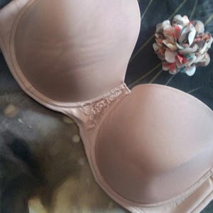 42D Vanity Fair Strapless Beige Beauty Back Bra