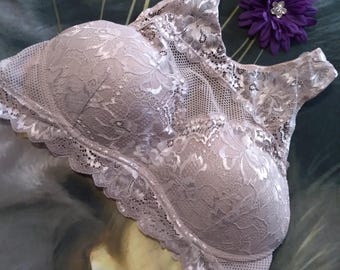 Candie's Bralette Large Lavender Gray Wireless Nylon Lace