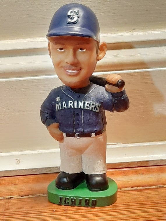 Funko POP 2001 MLB Edition Ichiro Suzuki Bobblehead
