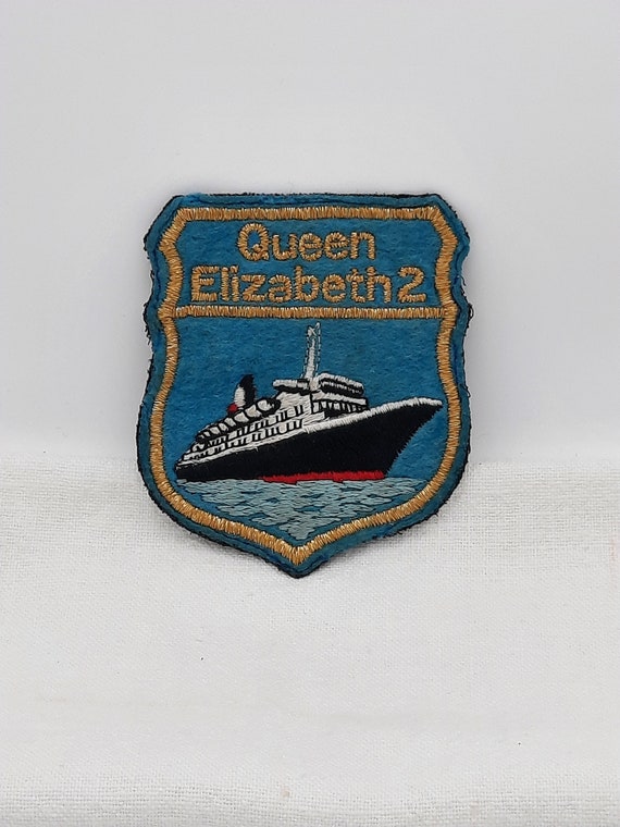 Vintage 'Queen Elizabeth 2' Wool Travel Patch, cir