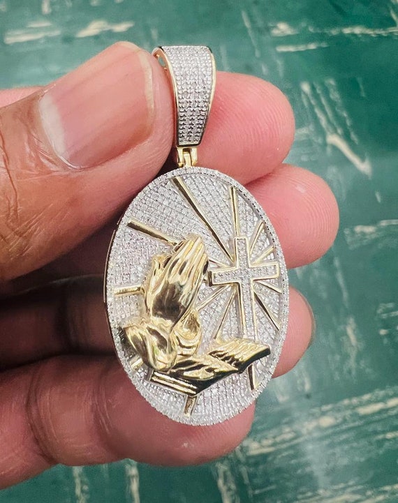 10k medallion pendant online