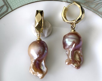 Conjuntos de pendientes y collar de perlas barrocas hechos a mano
