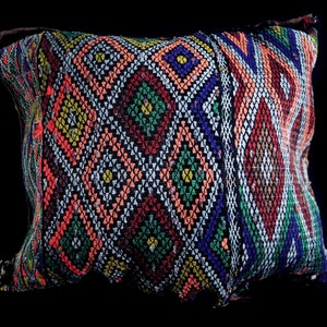 Moroccan Handwoven Vintage Berber Cushion Cover  / Moroccan Handmade Gift / Berber Pillow / Berber Cushion / Moroccan Rug Pillow Cover