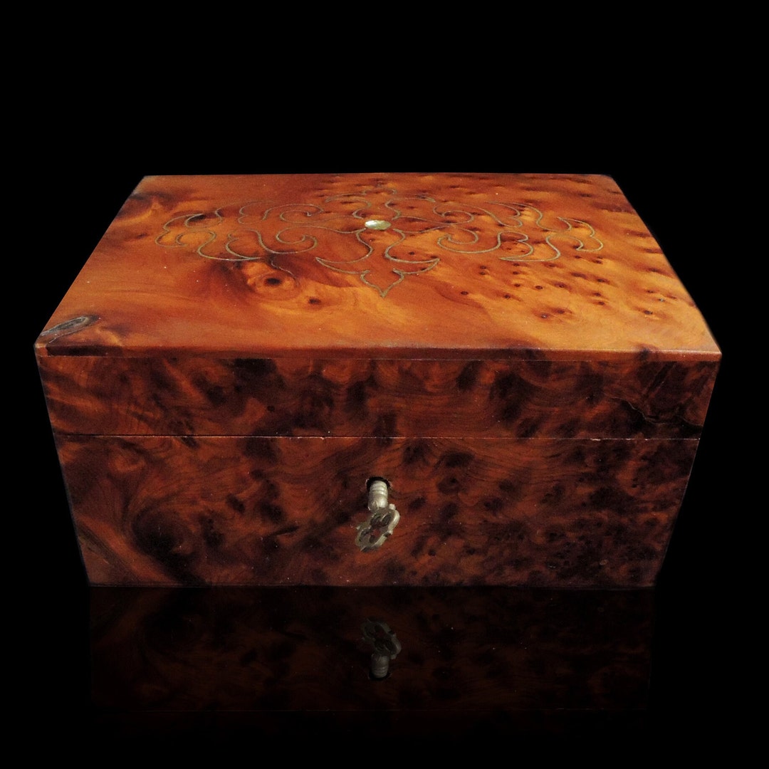 Treasures Of Morocco Thuya Wood Moroccan
