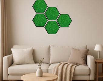 Moss Wall Art – Hexagon Nature Green Preserved Reindeer Lichen in Natural Oak Frame