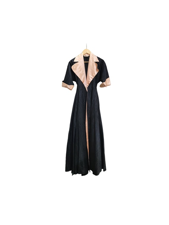 vintage iconic hostess gown - Gem