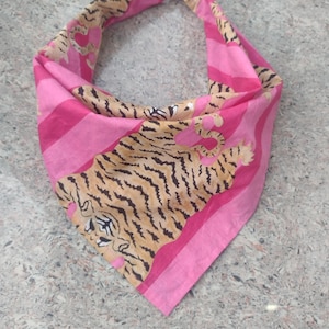 Organic Cotton Paisley Bandana Scarf: Hand-Printed Vibrant Colors