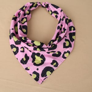 Paisley Bandana aus Bio-Baumwolle: Handbedruckte lebendige Farben