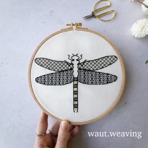 Blackwork Stickmuster - Libelle - Stickmuster pdf Datei - Stickdatei für Anfänger - Sofortdownload