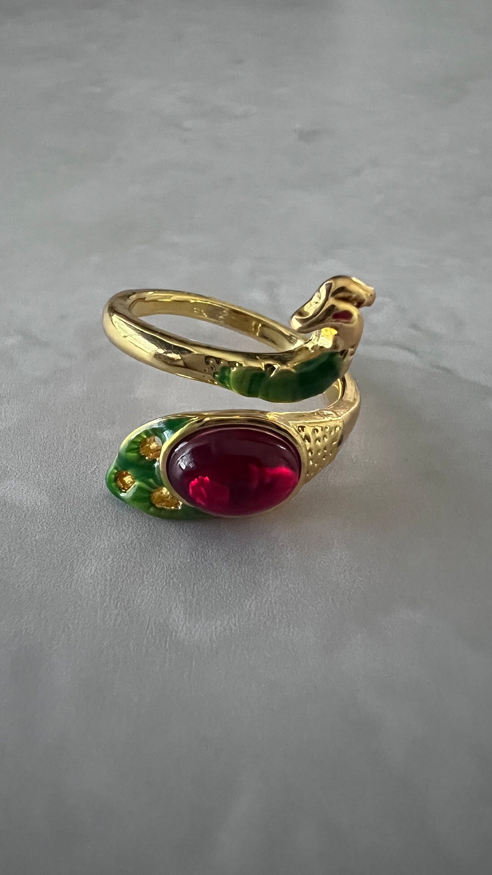 Peacock Yarn Tension Ring for Knitting or Crochet Adjustable Yarn Guide