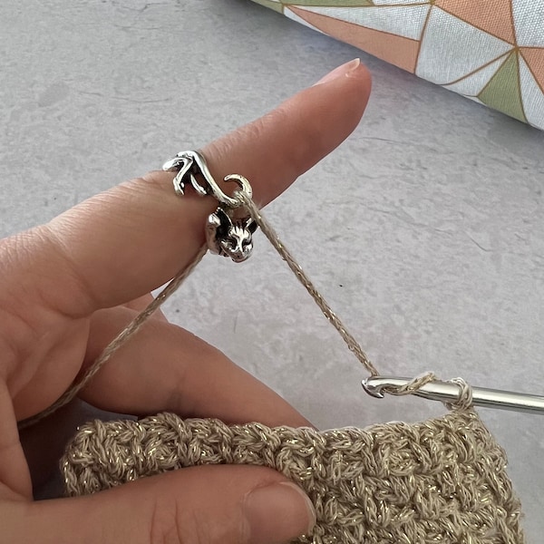 Cat Yarn tension ring  for knitting or crochet- adjustable - yarn guide, crochet ring, tension helper