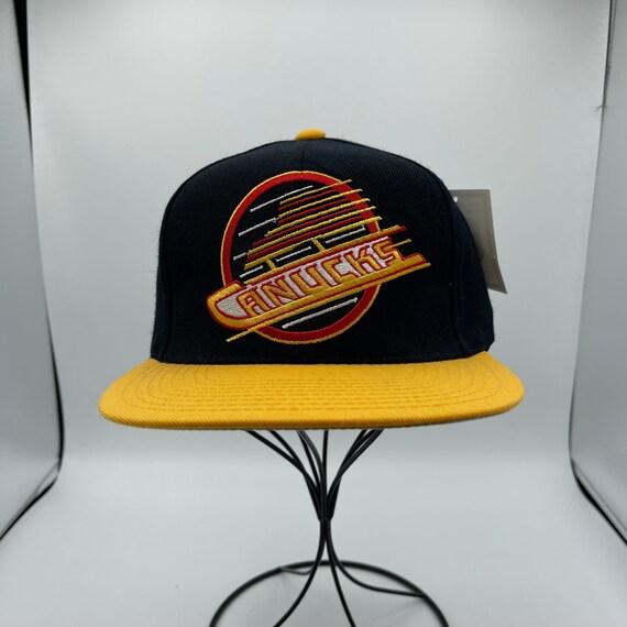 Black New OLD TIME HOCKEY Fitted Vancouver Canucks Adult Unisex One Size  Fits All Hat (2829)