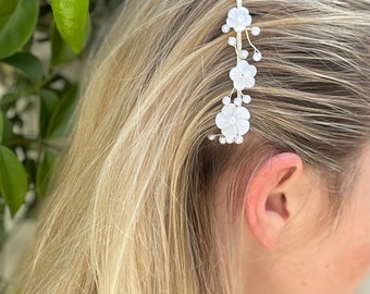 Simple Bridal Pearl + Flower Hair Pin