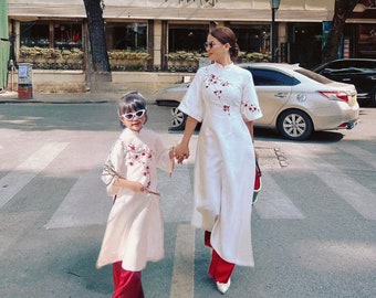 Mom and Daughter White Taffeta Ribbon Flowers Ao Dai Set |Pre-made Vietnamese Ao Dai|Women Ao Dai with Pants |Lunar New Year|M6