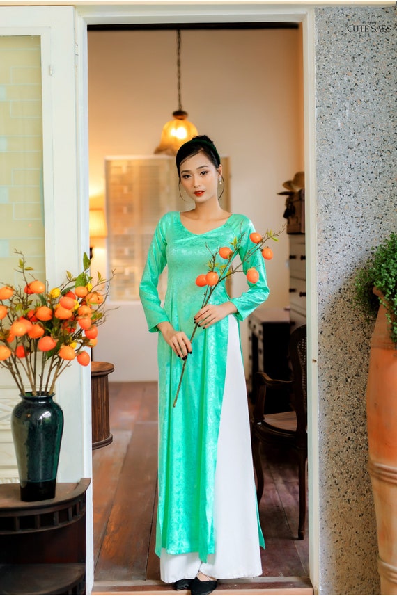 Cyan V Neck Gam Silk Ao Dai Set Pre-made Traditional Vietnamese Ao Dai  Lunar New Year Ao Dai Truyen Thong Women Ao Dai With Pants D1 -  Israel
