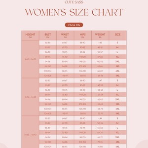 Op de afbeelding: Een maattabel voor dameskleding met metingen in centimeters en kilogrammen. De tabel geeft lengte, borstomvang, tailleomvang, heupomvang, gewicht en maat weer. De tabel staat op een roze achtergrond met een gestileerde illustratie van een vrouw in een jurk.