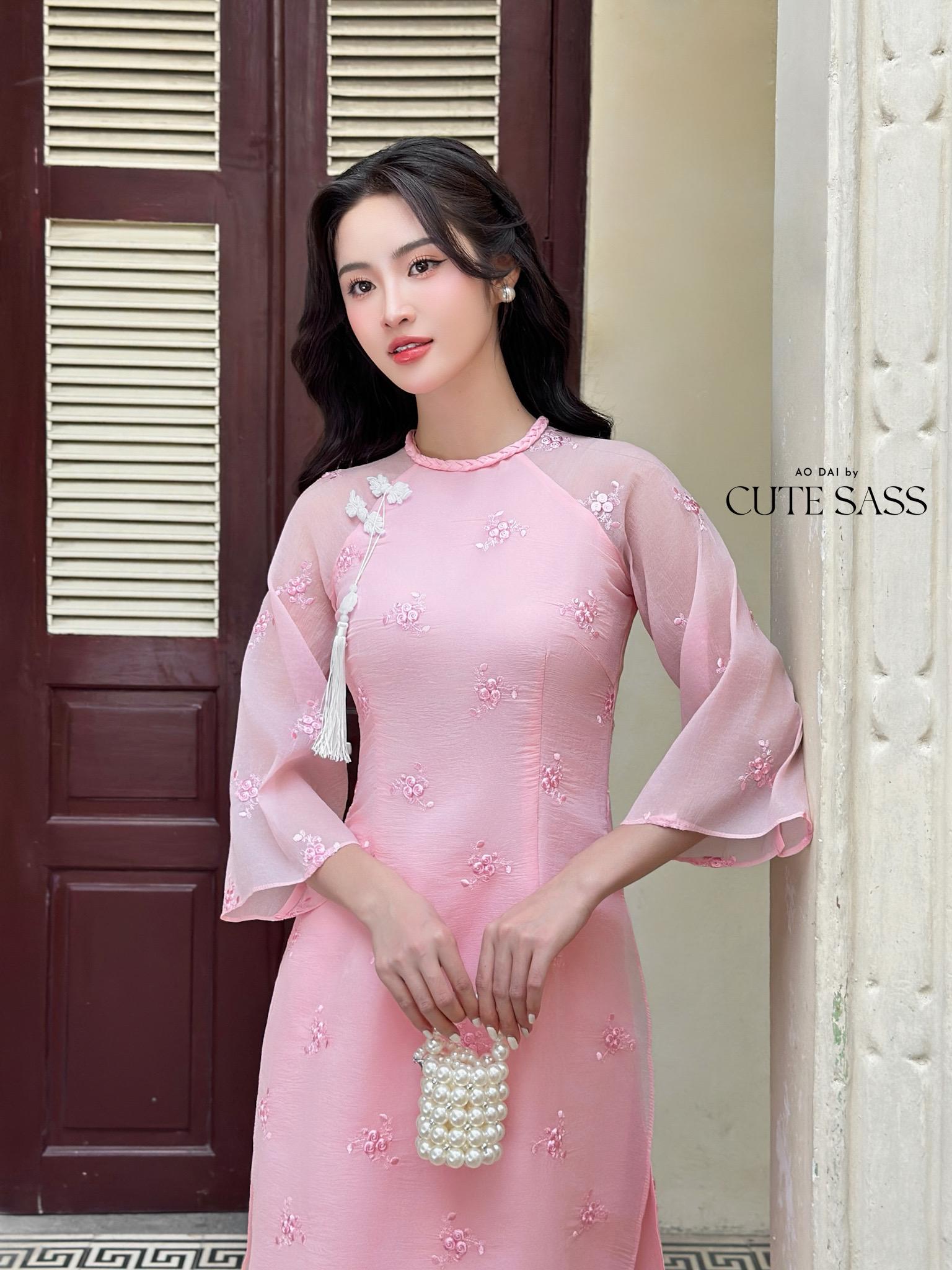 【ao 】AMERI EMBROIDERY DRESS Ao Dai with Chrysanthemum Embroidered on Dark Blue Silk