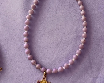 Purple beaded wire crucifix necklace - gold tone