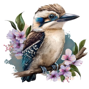 Puede incluir: Un kookaburra con plumaje marr&oacute;n, blanco y azul posado en una rama de &aacute;rbol marr&oacute;n. El ave est&aacute; rodeada de flores de color p&uacute;rpura claro, hojas verdes y peque&ntilde;as bayas rosas, sobre un fondo de acuarela abstracto en tonos azul y melocot&oacute;n.