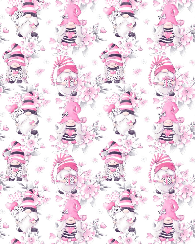 Pu&ograve; includere: Un motivo ripetitivo con gnomi illustrati con cappelli a righe rosa, barbe bianche e magliette a righe bianche e nere. Gli gnomi sono circondati da cuori rosa, palloncini a pois e composizioni floreali su uno sfondo bianco.