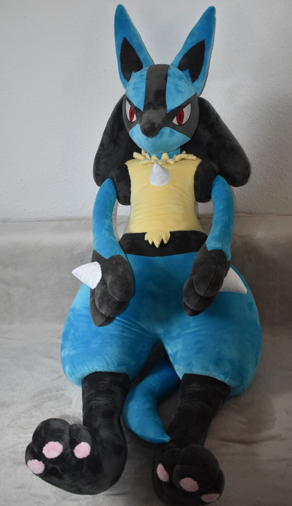 ポケモン、ルカリオのぬいぐるみ。高さ約170cm。 - Etsy 日本