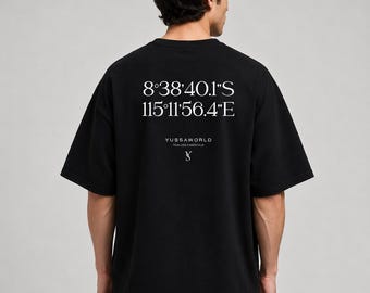 YUSSAWORLD COORDINATE - Överdimensionerad Box-T-shirt, minimalistisk ryggkoordinatgrafik, bomullsskjorta med streetwear-motiv