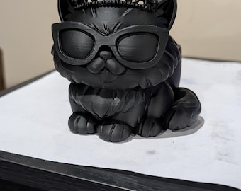 Dungeon Crawler Carl 3D Printed Cat Planter – Princess Donut Tiara Sunglasses Desk Decor