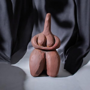 Ancient Mesopotamian Goddess Figurine/ Venus Figurine