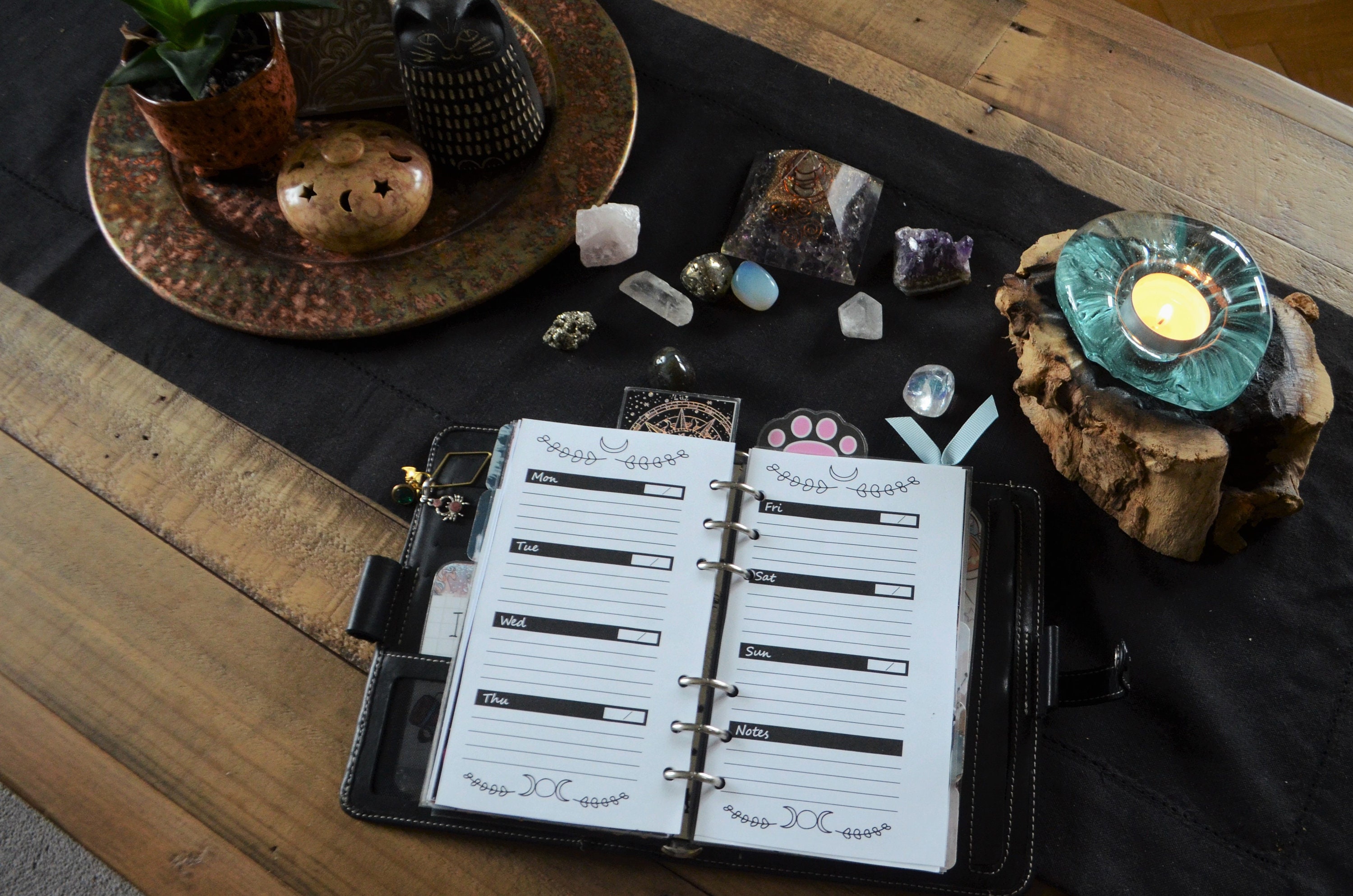 PRINTABLE WEEKLY INSERT, Personal Size. WO2P Undated. Minimal Witchy