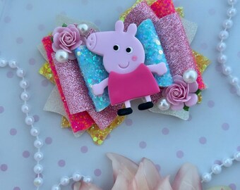 Peppy Piggy Bow