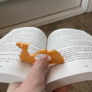 gold camel page holder