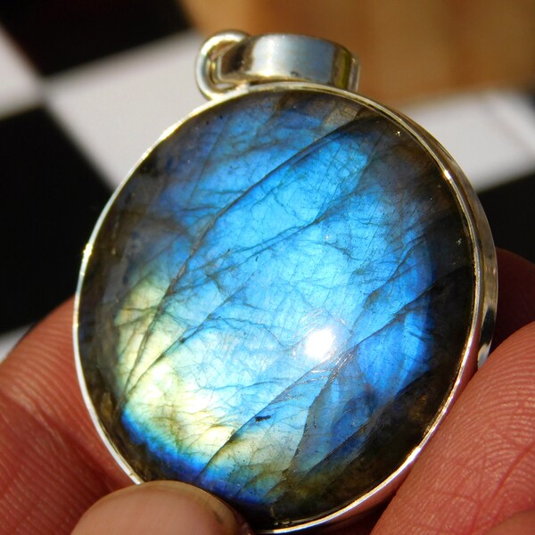 Labradorite Pendant, Blue Flashy Labradorite, 925 Sterling Silver Pendant, Round Cabhochon, Handmade Jewelry, Women Pendant, Gift For Her