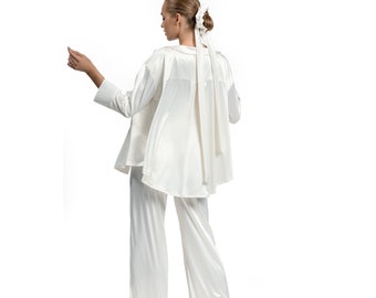 Two-Piece Bridal Pjs incl Pajama Top and Lounge Pants - Pearl Bridal Lounge Set with Button Down Shirt - Elastic Satin Sleepwear Plus Size