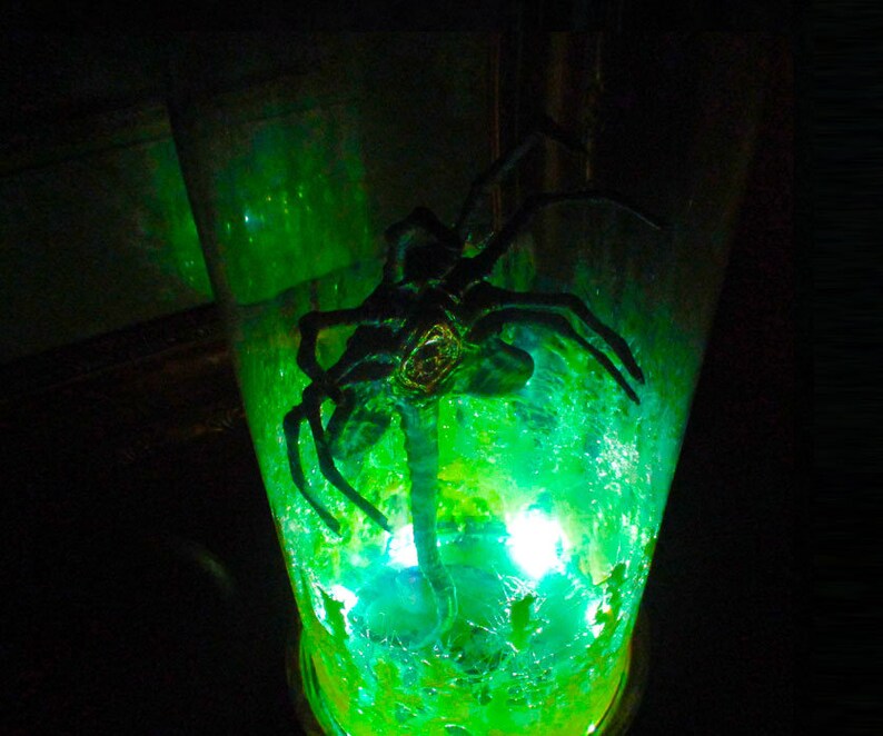 Xenomorph Aliens Facehugger Night Light Lamp Light Display Etsy