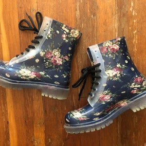 90s vintage flower lace up rubber waterproof boots booties size women&#39;s US 8
