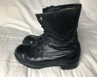 Vintage black army combat drill boots