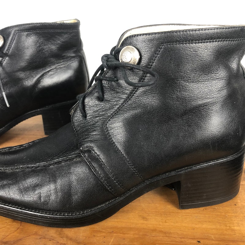 Round Chic - Punk Lace-Up Leather Shoes by The Nevermore