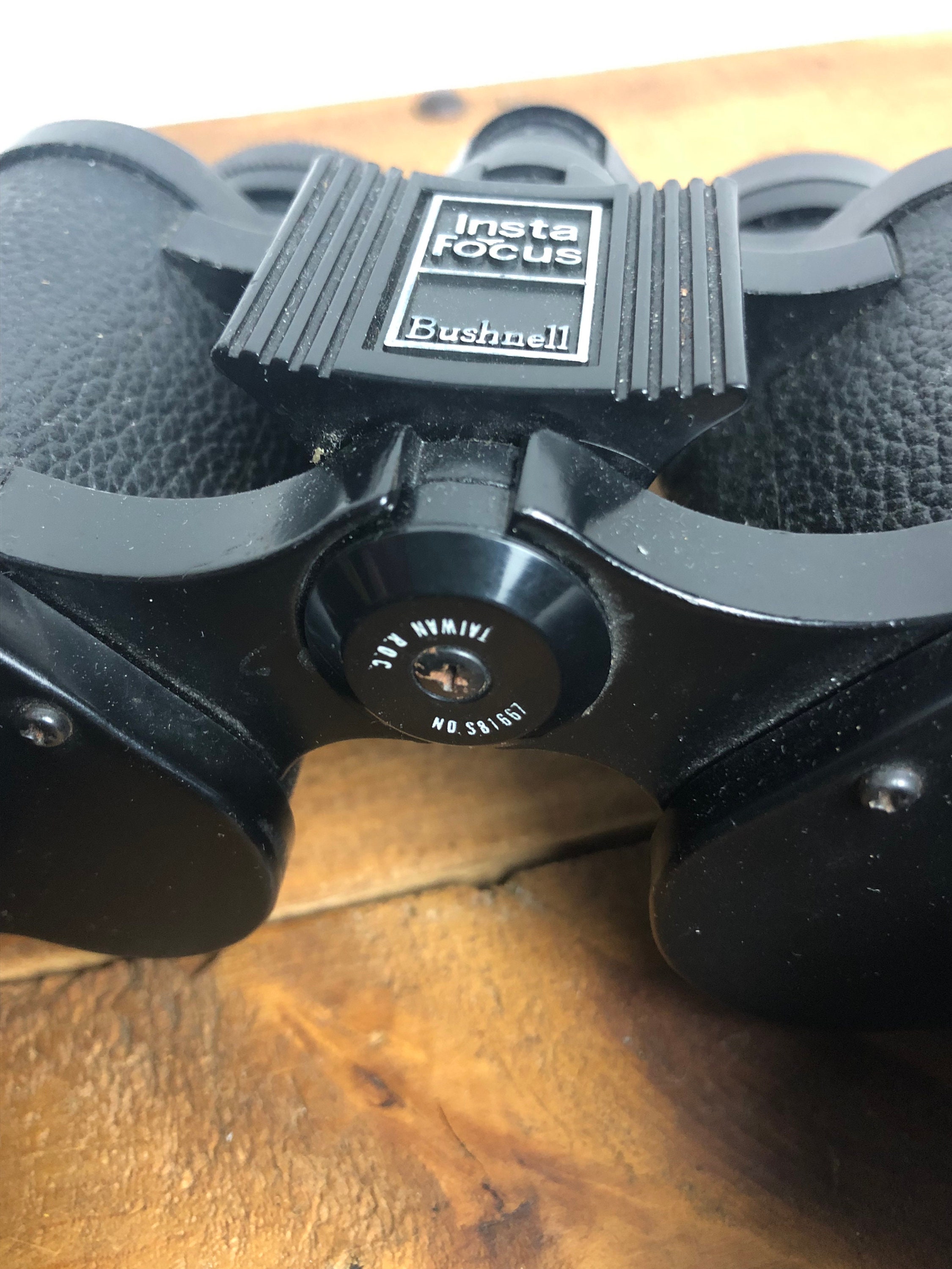 【マジンブー】 Bushnell Vintage Insta Focus Bushnell Ensign Binocular Made in Taiwan