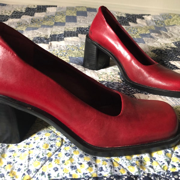 Vintage red patent leather chunky heel square toe slip on shoes size  US Women's 6 M made in Brazil