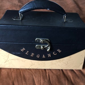 90s retro wooden storage box 12”x 6.5”x 4” with latch closure
