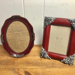 Vintage burgundy decorative oval melamine picture frame 5x7 * Vintage rectangle burgundy wood frame with silver plaster corner decor 5x6.5