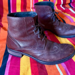 Vintage leather brogue lace up ankle boots made in Italy Size EU 40