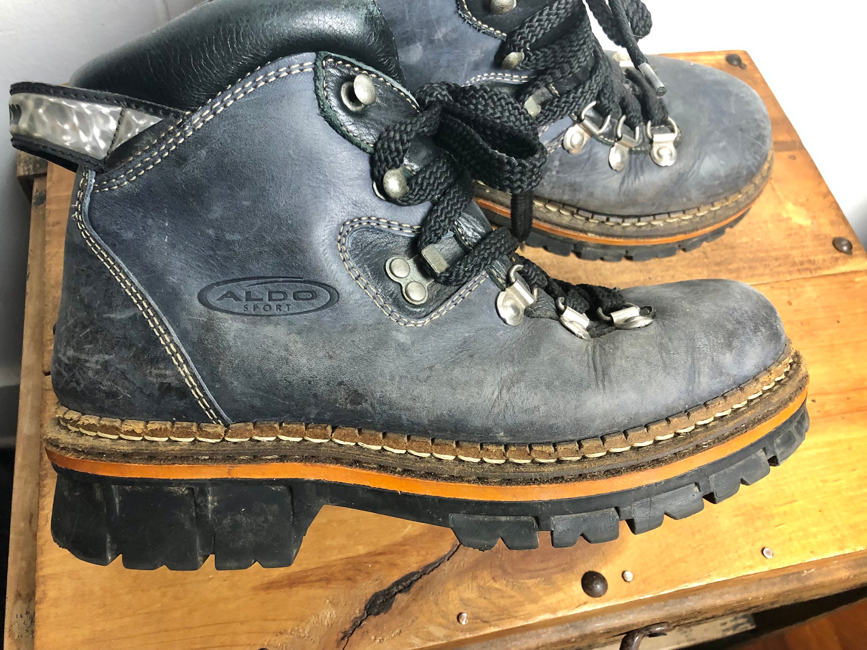 Bottes Raichle Vintage Marron Cuir Daim - Femme US 9 (40) Randonnée Outdoor