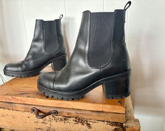 VINTAGE 90s Bass BLACK LEATHER Square Toe Lug Sole Stacked  display picture 3