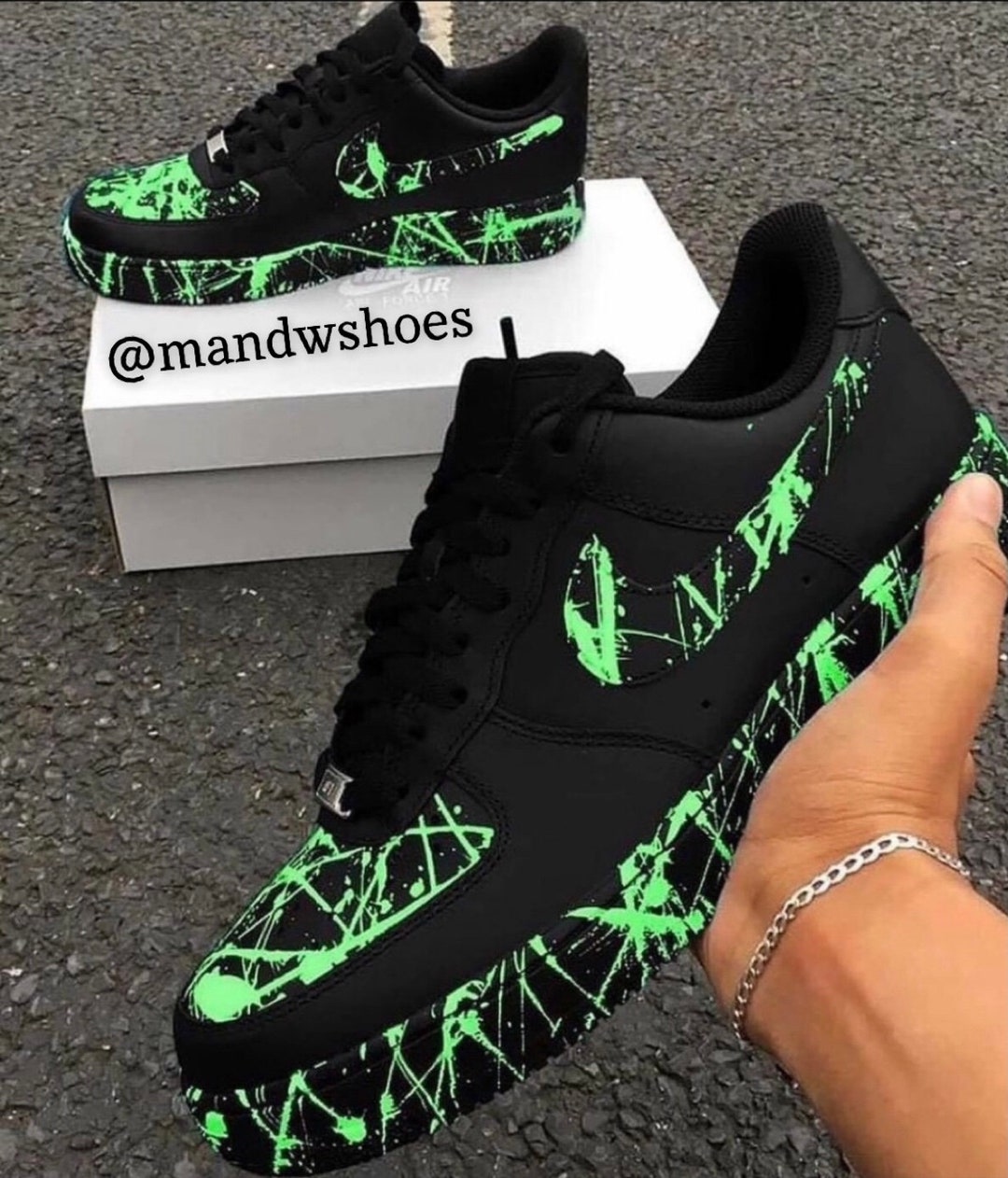 solid black air force ones