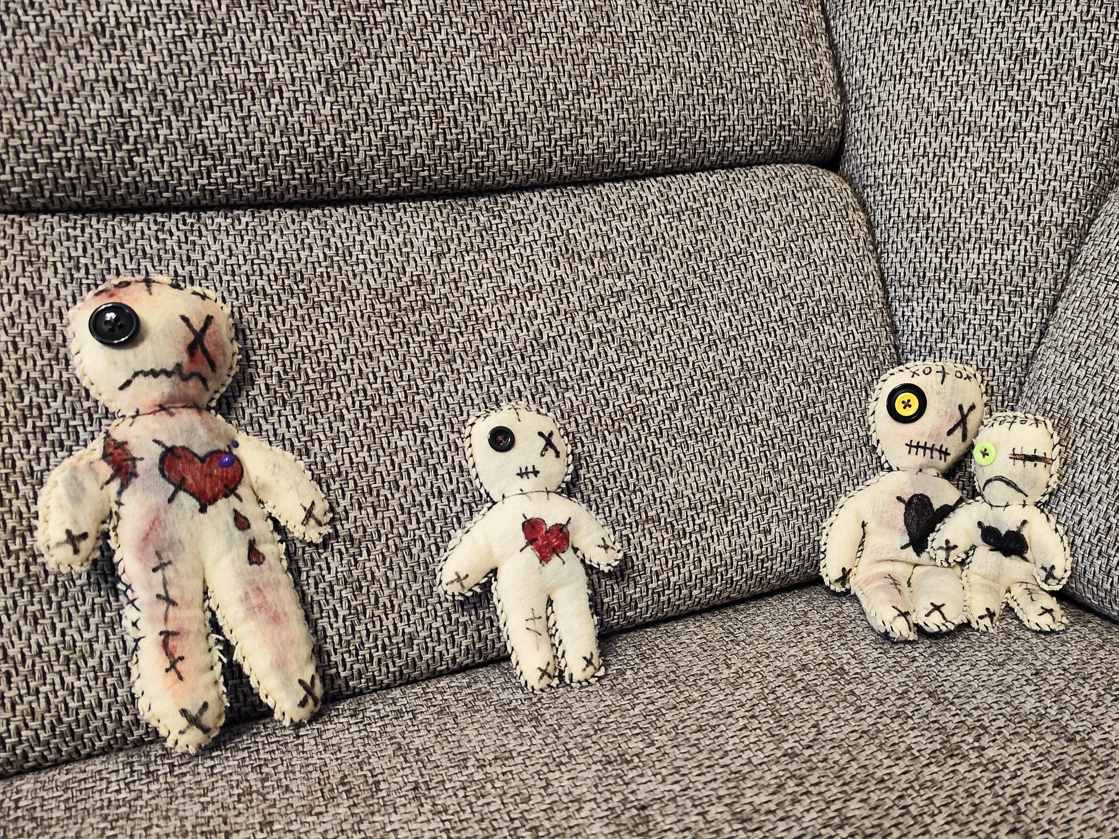 VOODOO POP AUTHENTIEKE Haïtiaanse Voodoo-pop / Echt / Origineel  Handgemaakte Realistische Voodoo-pop 1pc Klein of Groot - (11-13cm of  19-21cm) #Random - Etsy België, image size:2282x1712