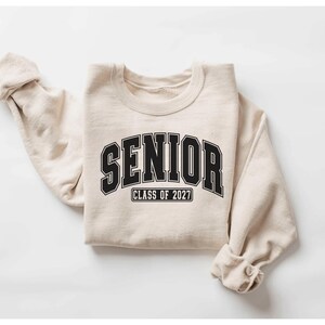 Camiseta de graduación de último año 2027, Camiseta de graduación de último año de la clase de 2027, Camiseta de graduación de último año, Camiseta de último año de secundaria 2027, Camiseta de último año femenina 2027, Camiseta de graduación 2027 imagen 9
