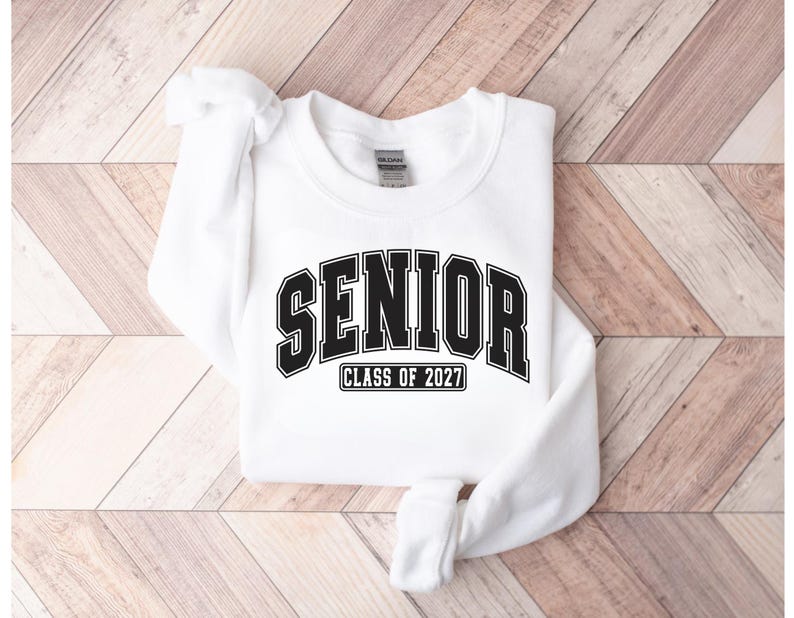 Camiseta de graduación de último año 2027, Camiseta de graduación de último año de la clase de 2027, Camiseta de graduación de último año, Camiseta de último año de secundaria 2027, Camiseta de último año femenina 2027, Camiseta de graduación 2027 imagen 14