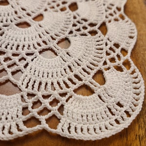 48 inch Tablecloth / Handmade crocheted cotton square tablecloth, approx. 48 inch (122 cm) wide, white color / dining table / home decor