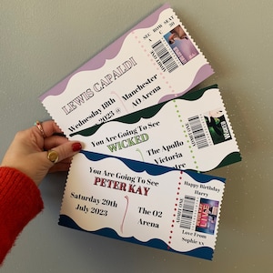 Personalisierte benutzerdefinierte Event Ticket Geschenk offenbaren | Gig Konzertkartengeschenk, Musiktheaterkarte, Überraschungskartengeschenk, Kartenvorlagengeschenk